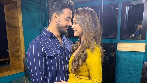 পরিচালক জুটি সুদেষ্ণা রায় ও অভিজিত্ গুহর ছবিতে জুটি বাঁধছেন বনি-কৌশানি (সৌজন্যে-ইন্সটাগ্রাম) পরিচালক জুটি সুদেষ্ণা রায় ও অভিজিত্ গুহর ছবিতে জুটি বাঁধছেন বনি-কৌশানি (সৌজন্যে-ইন্সটাগ্রাম)