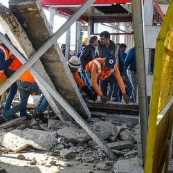 উদ্ধারকাজ চলছে (PTI)