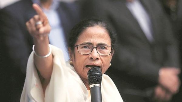 মমতা বন্দ্যোপাধ্যায়। ফাইল ছবি মমতা বন্দ্যোপাধ্যায়। ফাইল ছবি