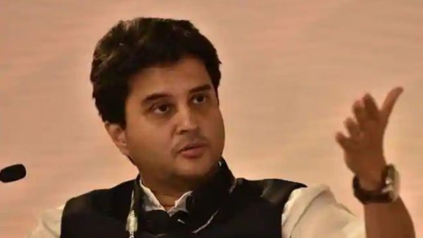 জ্যোতিরাদিত্য সিন্ধিয়াকে রাজ্যসভায় টিকিট দিতে চলেছে বিজেপি। জ্যোতিরাদিত্য সিন্ধিয়াকে রাজ্যসভায় টিকিট দিতে চলেছে বিজেপি।