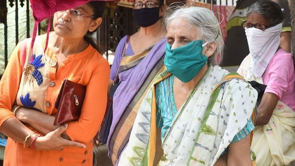 করোনা পরিস্থিতিতে সিজেএইচএস কার্ডের মেয়াদ বৃদ্ধি কেন্দ্রের (ছবিটি প্রতীকী, সৌজন্য পিটিআই) করোনা পরিস্থিতিতে সিজেএইচএস কার্ডের মেয়াদ বৃদ্ধি কেন্দ্রের (ছবিটি প্রতীকী, সৌজন্য পিটিআই)
