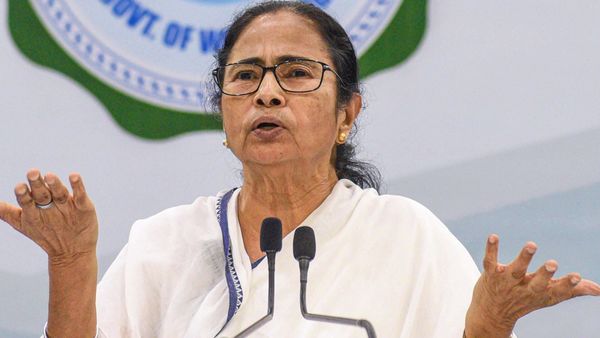 ক্ষোভ প্রকাশ মমতার (ফাইল ছবি, সৌজন্য পিটিআই) ক্ষোভ প্রকাশ মমতার (ফাইল ছবি, সৌজন্য পিটিআই)