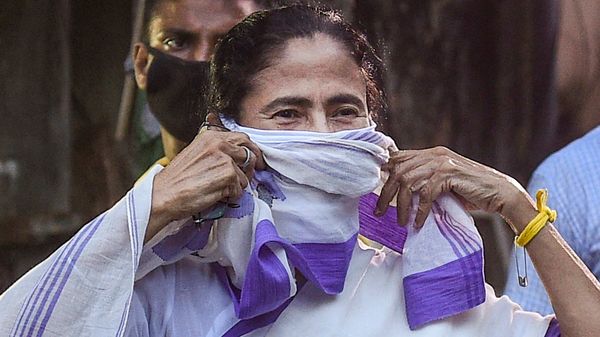 শুক্রবার কলকাতায় মমতা বন্দ্যোপাধ্যায় (PTI) শুক্রবার কলকাতায় মমতা বন্দ্যোপাধ্যায় (PTI)