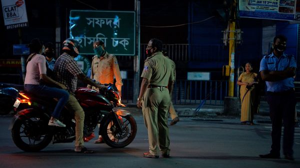 প্রতীকি ছবি (AFP) প্রতীকি ছবি (AFP)