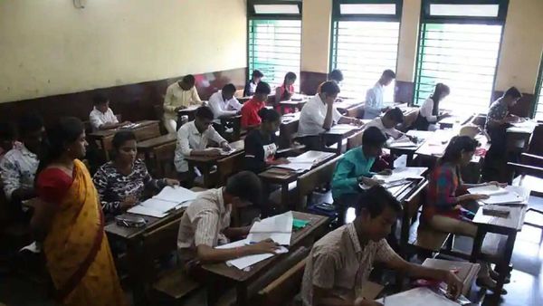 ২০২০ সালের মাধ্যমিক পরীক্ষার ফল জুন মাসে শেষ অথবা জুলাই মাসে ঘোষণা করা হতে পারে। ২০২০ সালের মাধ্যমিক পরীক্ষার ফল জুন মাসে শেষ অথবা জুলাই মাসে ঘোষণা করা হতে পারে।