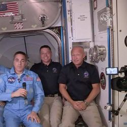 দুই নভোচারীর পৌঁছে গিয়েছেন আন্তর্জাতিক স্পেশ স্টেশনে (AP)