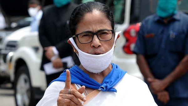 জুলাই মাসে স্কুল-কলেজ খুলছে না বাংলায়, জানালেন মুখ্যমন্ত্রী মমতা বন্দ্যোপাধ্যায়। ছবি: এএনআই। জুলাই মাসে স্কুল-কলেজ খুলছে না বাংলায়, জানালেন মুখ্যমন্ত্রী মমতা বন্দ্যোপাধ্যায়। ছবি: এএনআই।