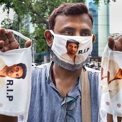 Kolkata: A street vendor sells protective masks with a tribute to Bollywood actor Sushant Singh Rajput printed on them, during fifth phase of nationwide COVID-19 lockdown, in Kolkata, Monday, June, 15, 2020. Rajput�s body was found hanging on Sunday at his Mumbai residence. (PTI Photo/Swapan Mahapatra) (PTI15-06-2020_000097B) (PTI)