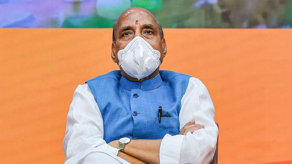 প্রতিরক্ষামন্ত্রী রাজনাথ সিং (ফাইল ছবি, সৌজন্য পিটিআই) প্রতিরক্ষামন্ত্রী রাজনাথ সিং (ফাইল ছবি, সৌজন্য পিটিআই)