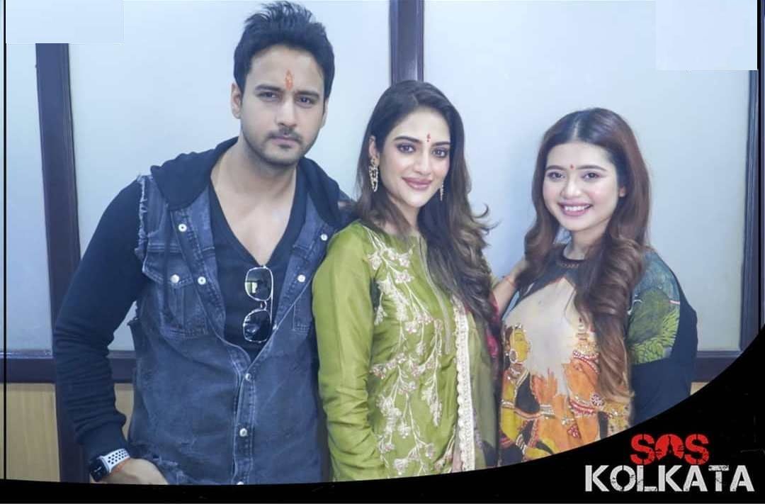 アンナはこの映画で特別な役割を果たしています。 アンナは共同プロデューサーであることに加えて、トリパラの甘いヒロインも演じられ、Jarik Entertainmentと呼ばれる制作会社をオープンしました。 Anshuman Pratyush監督もこの映画のプロデューサーを務めています。 Shantilal MukherjeeとSabyasachi Chakrabortyも映画に出演します。 （写真-Instagram）