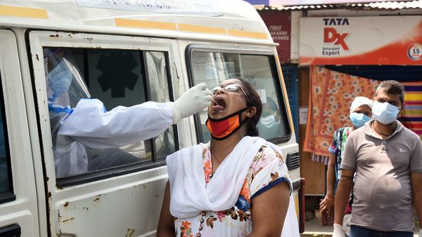 কলকাতায় চলছে পরীক্ষা কলকাতায় চলছে পরীক্ষা
