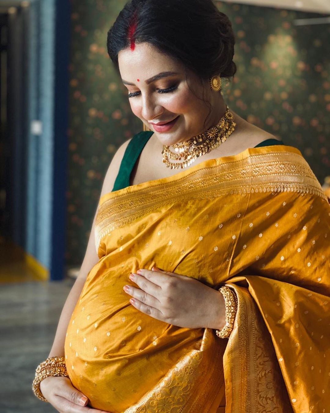 ラージ・チャクラボルティはまた、彼の子供がシュブシュリーのようになりたいと言った。 実際、Shubhshreeは非常に忍耐強く、この品質は子供たちにも豊富であるはずです-祈りRaj。 (写真-Instagram) ラージ・チャクラボルティはまた、彼の子供がシュブシュリーのようになりたいと言った。 実際、Shubhshreeは非常に忍耐強く、この品質は子供たちにも豊富であるはずです-祈りRaj。 (写真-Instagram)