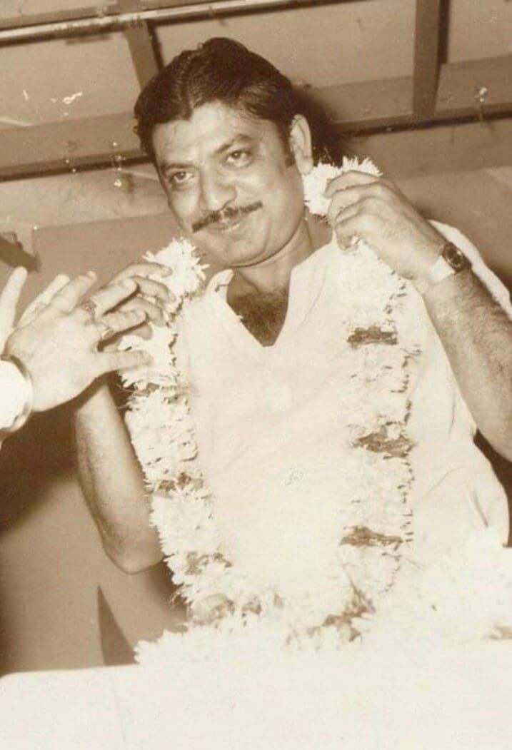 ママタ・バナジー:ベテランのリーダー、元国会議員で西ベンガル州議会の議長であるソメン・ミトラの死にショックを受けました。 彼の家族、信者、そして願い事に心からお悔やみ申し上げます。 (写真ファイル、提供:Facebook) ママタ・バナジー:ベテランのリーダー、元国会議員で西ベンガル州議会の議長であるソメン・ミトラの死にショックを受けました。 彼の家族、信者、そして願い事に心からお悔やみ申し上げます。 (写真ファイル、提供:Facebook)