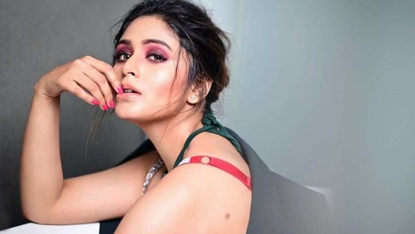 ঋতাভরী চক্রবর্তী (ছবি-ইনস্টাগ্রাম) ঋতাভরী চক্রবর্তী (ছবি-ইনস্টাগ্রাম)