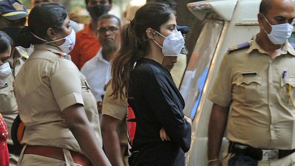 বাইকুলা জেলে ঠাঁই হবে রিয়ার. (ANI Photo) বাইকুলা জেলে ঠাঁই হবে রিয়ার. (ANI Photo)