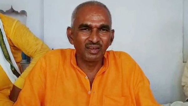 বালিয়ার বিজেপি বিধায়ক সুরেন্দ্র সিং (ছবি সৌজন্য টুইটার) বালিয়ার বিজেপি বিধায়ক সুরেন্দ্র সিং (ছবি সৌজন্য টুইটার)