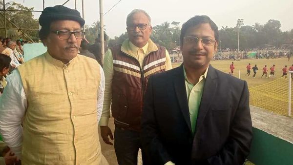 অতনু লাহিড়ি (ছবি সৌজন্য ফেসবুক) অতনু লাহিড়ি (ছবি সৌজন্য ফেসবুক)