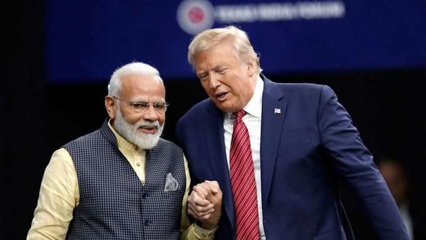 হাউডি মোদী'-তে মোদী ও ট্রাম্প (ফাইল ছবি, সৌজন্য পিটিআই) হাউডি মোদী'-তে মোদী ও ট্রাম্প (ফাইল ছবি, সৌজন্য পিটিআই)