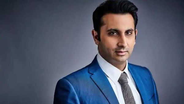 Serum Institute of India (SII)-এর সিইও আদর পুনাওয়ালা Serum Institute of India (SII)-এর সিইও আদর পুনাওয়ালা