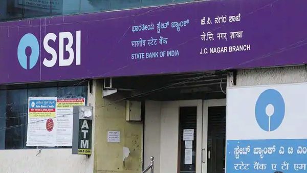 মোট ২০০০ প্রবেশনারি অফিসার নিয়োগ করতে চলেছে স্টেট ব্যাঙ্ক অফ ইন্ডিয়া। মোট ২০০০ প্রবেশনারি অফিসার নিয়োগ করতে চলেছে স্টেট ব্যাঙ্ক অফ ইন্ডিয়া।