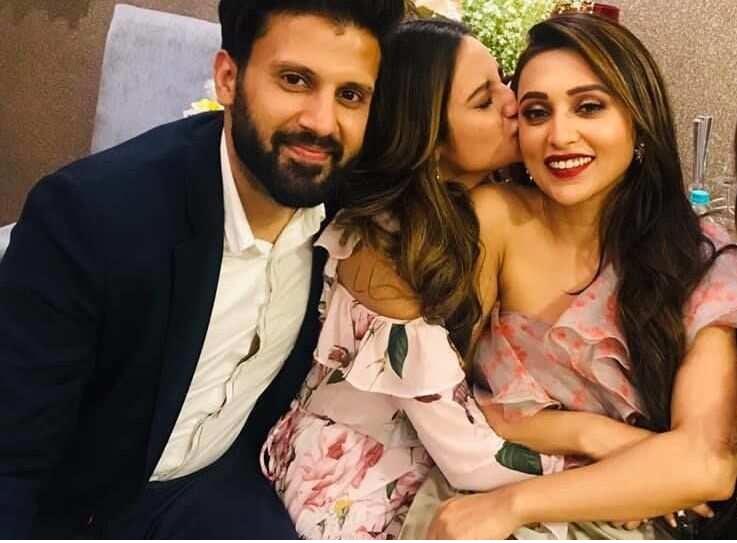 একফ্রেমে বন্দি নিখিল-নুসরত-মিমি একফ্রেমে বন্দি নিখিল-নুসরত-মিমি