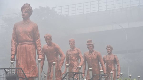 প্রতীকি ছবি (PTI) প্রতীকি ছবি (PTI)