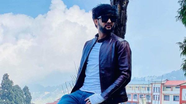 নীল ভট্টাচার্য (ছবি ইনস্টাগ্রাম) নীল ভট্টাচার্য (ছবি ইনস্টাগ্রাম)