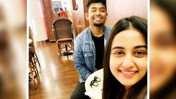 শোভন ও স্বস্তিকা শোভন ও স্বস্তিকা