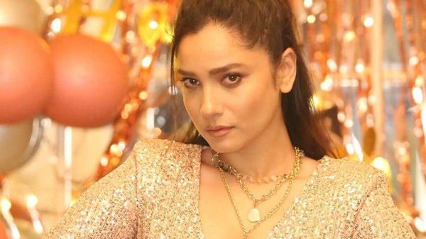 অঙ্কিতা লোখান্ডে অঙ্কিতা লোখান্ডে