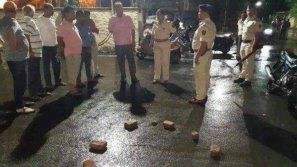 আসানসোল ও মালদহে বিজেপি নেতাকে লক্ষ্য করে গুলি, অভিযুক্ত তৃণমূল। (ছবিটি প্রতীকী, সৌজন্য হিন্দুস্তান টাইমস) আসানসোল ও মালদহে বিজেপি নেতাকে লক্ষ্য করে গুলি, অভিযুক্ত তৃণমূল। (ছবিটি প্রতীকী, সৌজন্য হিন্দুস্তান টাইমস)