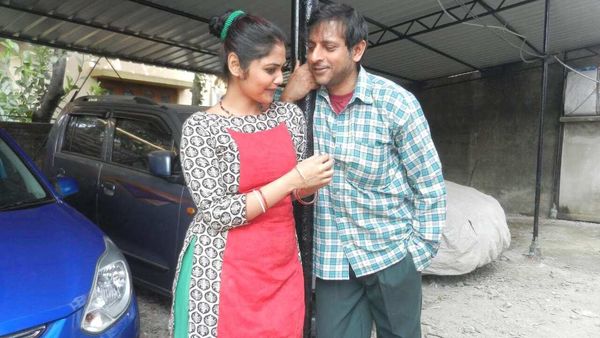 শ্যুটিংয়ের ফাঁকে জয় সেনগুপ্ত ও সায়নী ঘোষ শ্যুটিংয়ের ফাঁকে জয় সেনগুপ্ত ও সায়নী ঘোষ