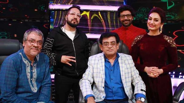 দর্শকদের জন্য রয়েছে বিশেষ চমক দর্শকদের জন্য রয়েছে বিশেষ চমক