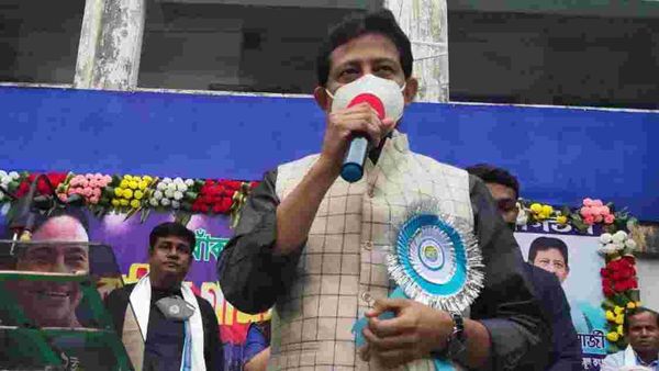 রাজীব বন্দ্যোপাধ্যায়। (ফাইল ছবি, সৌজন্য ফেসবুক) রাজীব বন্দ্যোপাধ্যায়। (ফাইল ছবি, সৌজন্য ফেসবুক)