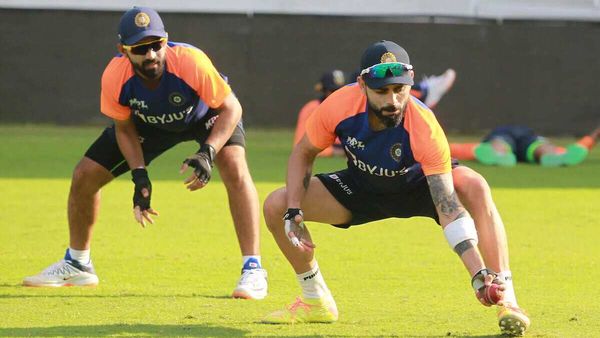 চেন্নাইয়ে অনুশীলনে অজিঙ্কা রাহানে এবং বিরাট কোহলি। (ছবি সৌজন্য বিসিসিআই) চেন্নাইয়ে অনুশীলনে অজিঙ্কা রাহানে এবং বিরাট কোহলি। (ছবি সৌজন্য বিসিসিআই)