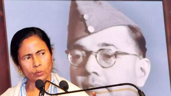 পশ্চিমবঙ্গের মুখ্যমন্ত্রী মমতা বন্দ্যোপাধ্যায়। ফাইল ছবি পশ্চিমবঙ্গের মুখ্যমন্ত্রী মমতা বন্দ্যোপাধ্যায়। ফাইল ছবি