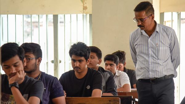 প্রায় ১৪,০০০ পদে নিয়োগের বিজ্ঞপ্তি প্রকাশ করল নেহরু যুব কেন্দ্র সংগঠন। (ছবিটি প্রতীকী, সৌজন্য হিন্দুস্তান টাইমস) প্রায় ১৪,০০০ পদে নিয়োগের বিজ্ঞপ্তি প্রকাশ করল নেহরু যুব কেন্দ্র সংগঠন। (ছবিটি প্রতীকী, সৌজন্য হিন্দুস্তান টাইমস)