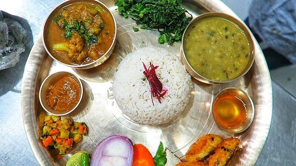 রাতে ডাল খেতে চাইলে মুগ ডাল নিজের খাদ্য তালিকায় অন্তর্ভুক্ত করতে পারেন। রাতে ডাল খেতে চাইলে মুগ ডাল নিজের খাদ্য তালিকায় অন্তর্ভুক্ত করতে পারেন।