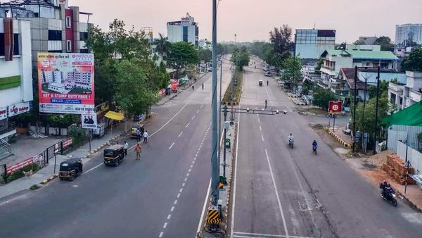 ফাঁকা নাগপুরের রাস্তা। (ছবি সৌজন্য পিটিআই) ফাঁকা নাগপুরের রাস্তা। (ছবি সৌজন্য পিটিআই)