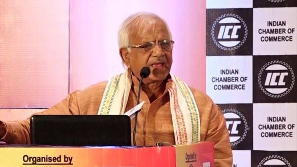 পশ্চিমবঙ্গের বিদ্যুৎমন্ত্রী শোভনদেব চট্টোপাধ্যায়। ফাইল ছবি পশ্চিমবঙ্গের বিদ্যুৎমন্ত্রী শোভনদেব চট্টোপাধ্যায়। ফাইল ছবি