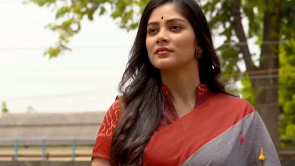 পাল্টে যাচ্ছে মোহর-এর সময়ও পাল্টে যাচ্ছে মোহর-এর সময়ও