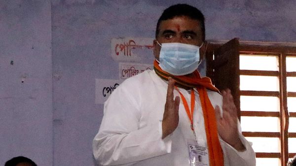 ভোট দিয়ে শুভেন্দু ভোট দিয়ে শুভেন্দু