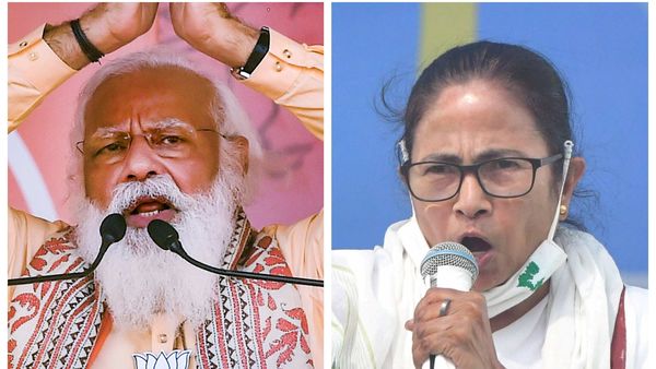 নরেন্দ্র মোদী এবং মমতা বন্দ্যোপাধ্যায়। (ছবি সৌজন্য পিটিআই) নরেন্দ্র মোদী এবং মমতা বন্দ্যোপাধ্যায়। (ছবি সৌজন্য পিটিআই)