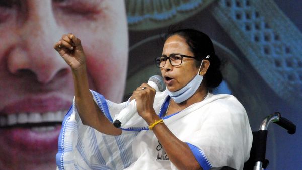 মমতা বন্দ্যোপাধ্যায়। (ছবি সৌজন্য পিটিআই) মমতা বন্দ্যোপাধ্যায়। (ছবি সৌজন্য পিটিআই)