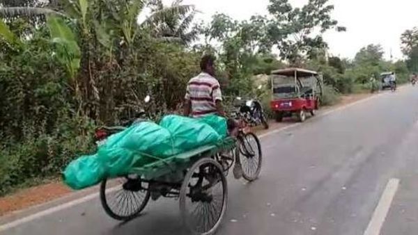 উদ্ধার যুব তৃণমূল নেতার দেহ (নিজস্ব চিত্র) উদ্ধার যুব তৃণমূল নেতার দেহ (নিজস্ব চিত্র)