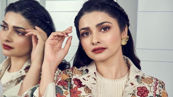 প্রাচী দেশাই (ছবি-ইন্টারনেট) প্রাচী দেশাই (ছবি-ইন্টারনেট)
