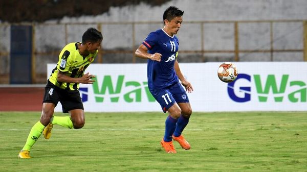 অনির্দিষ্টকালের জন্য পিছিয়ে গেল সুনীলদের এএফসি কাপের ম্যাচ। অনির্দিষ্টকালের জন্য পিছিয়ে গেল সুনীলদের এএফসি কাপের ম্যাচ।