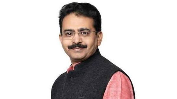কংগ্রেস নেতা রাজীব সাতাভ (ছবি সৌজন্যে টুইটার) কংগ্রেস নেতা রাজীব সাতাভ (ছবি সৌজন্যে টুইটার)