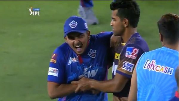 মাভির হাত থেকে ছাড়া পেলেন না পৃথ্বী। ছবি- টুইটার। মাভির হাত থেকে ছাড়া পেলেন না পৃথ্বী। ছবি- টুইটার।