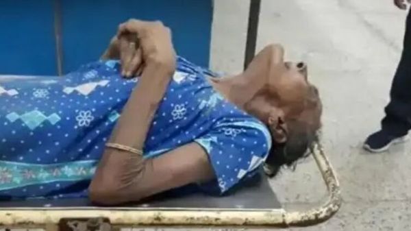 করোনা আক্রান্ত ঠাকুমাকে দিঘার সমুদ্রের পাড়ে ফেলে পালাল নাতি! (ছবি স্ক্রিনগ্র্যাব) করোনা আক্রান্ত ঠাকুমাকে দিঘার সমুদ্রের পাড়ে ফেলে পালাল নাতি! (ছবি স্ক্রিনগ্র্যাব)
