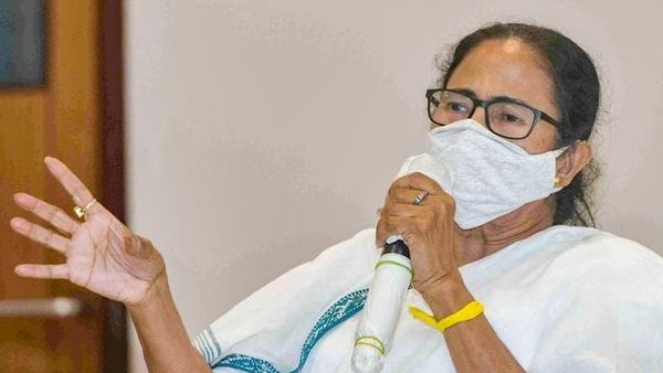 মমতা বন্দ্যোপাধ্যায় (ফাইল ছবি) মমতা বন্দ্যোপাধ্যায় (ফাইল ছবি)